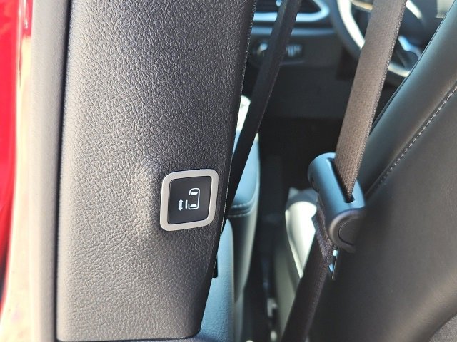 New 2026 Chrysler Pacifica Select image 36