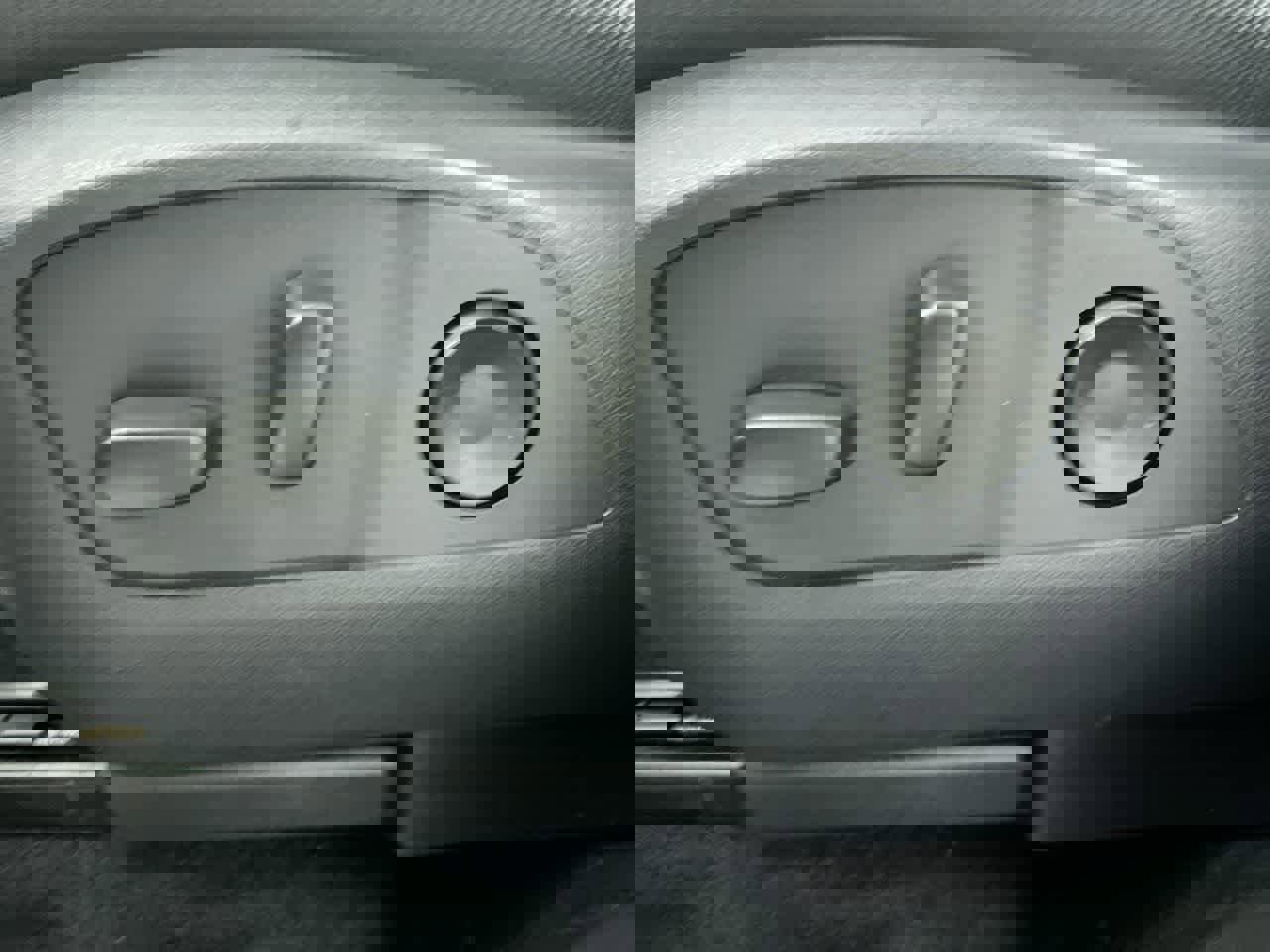 Used 2025 Chevrolet Traverse LT image 14