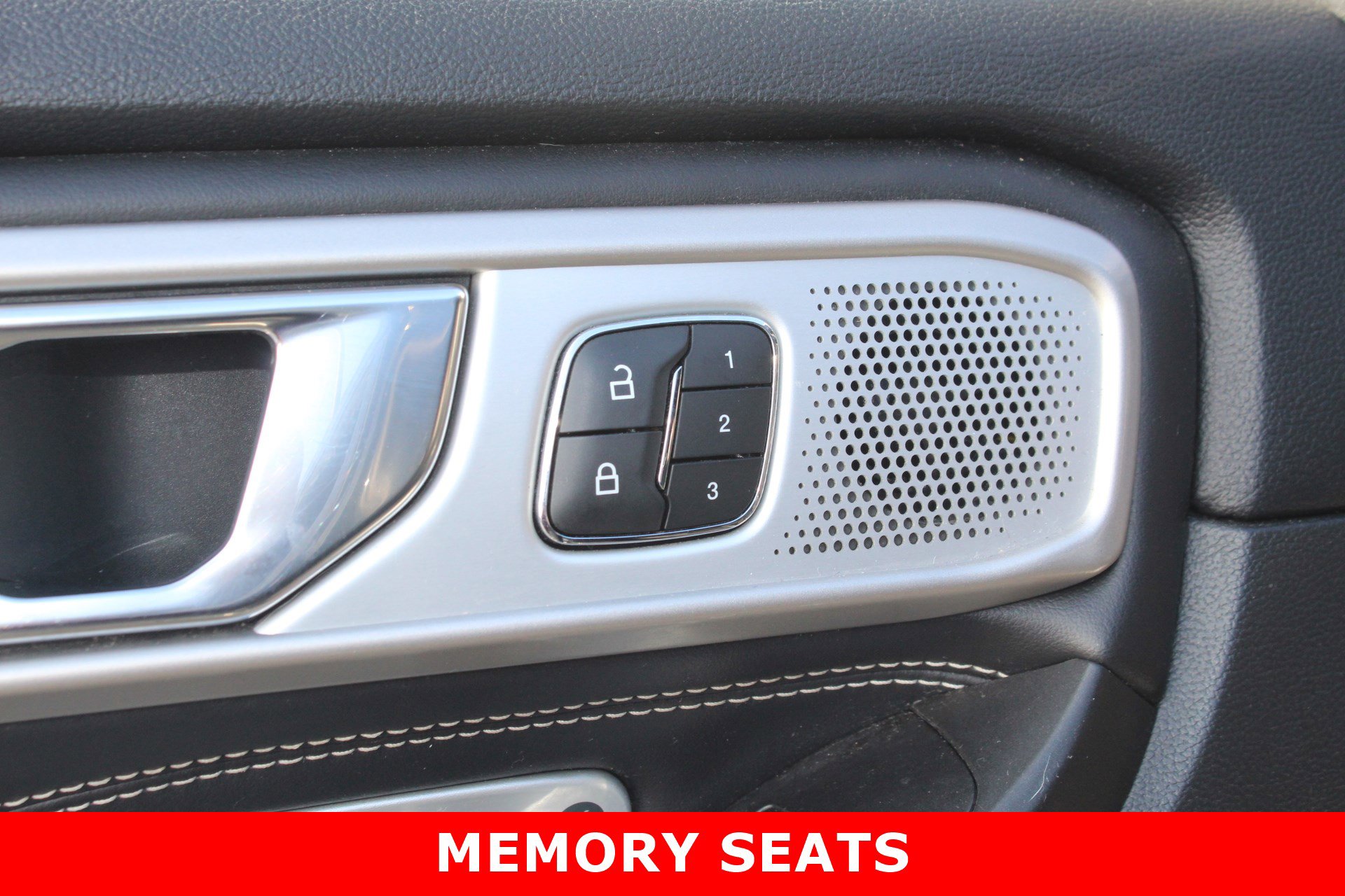 Used 2020 Ford Explorer ST w/ ST Street Pack image 13