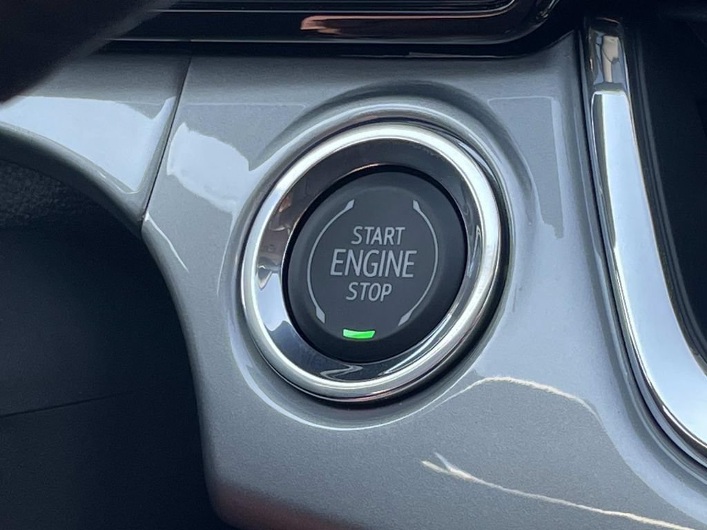 New 2026 Chevrolet Trax LT w/ LT Convenience Package FWD image 21