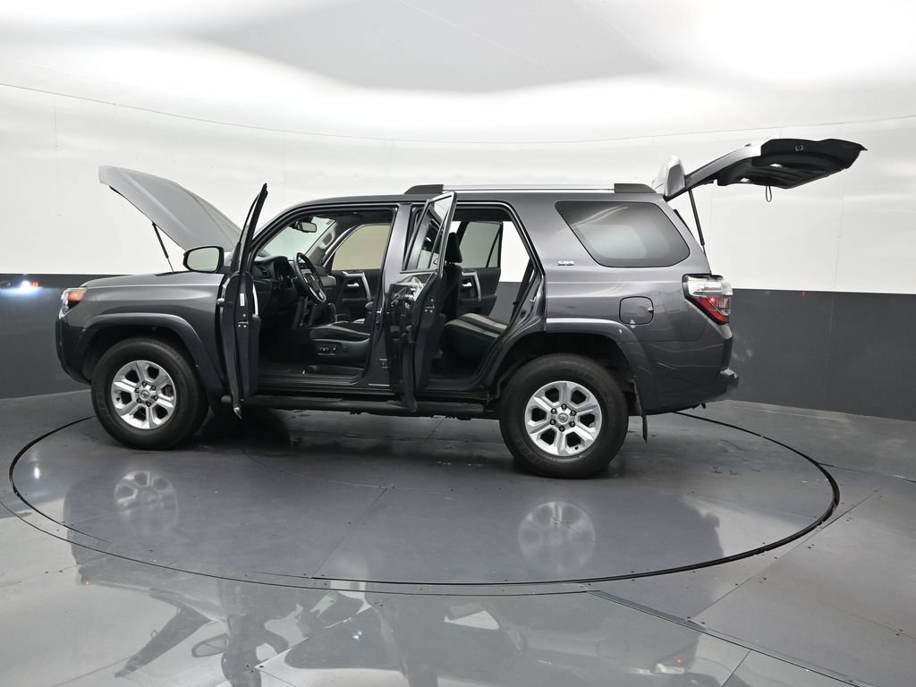 Used 2022 Toyota 4Runner SR5 RWD image 33