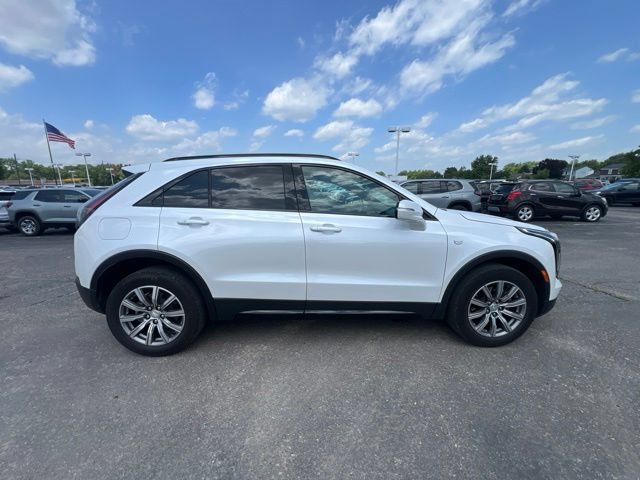Used 2023 Cadillac XT4 Sport w/ Cold Weather Package AWD/4WD image 4