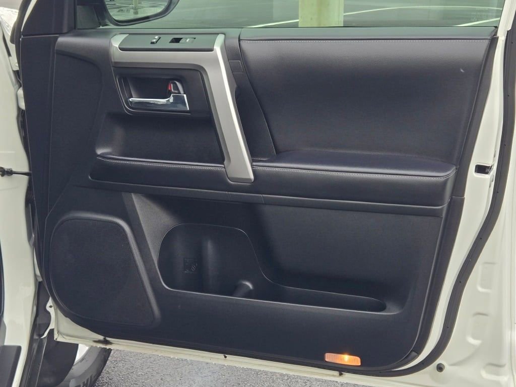 Used 2023 Toyota 4Runner SR5 Premium image 5