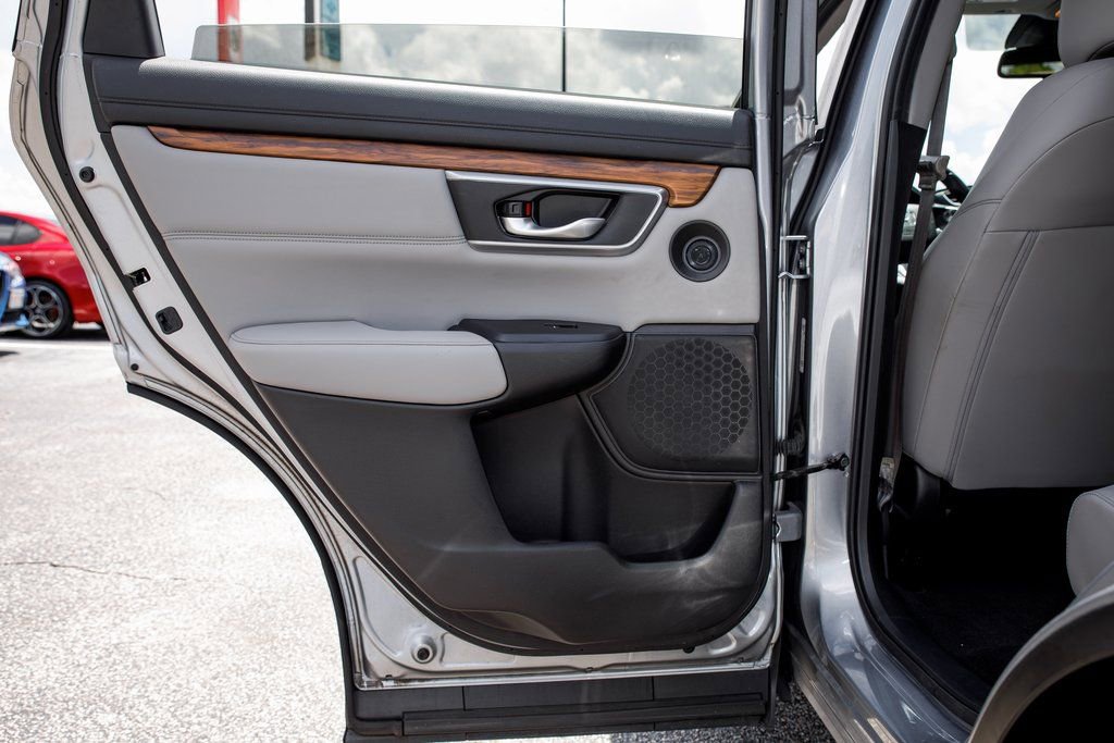 Used 2017 Honda CR-V Touring image 27