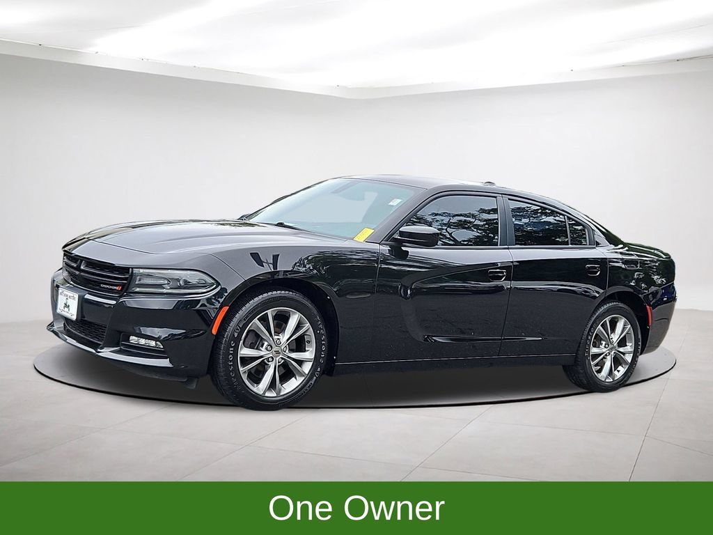 Used 2020 Dodge Charger SXT AWD/4WD image 3