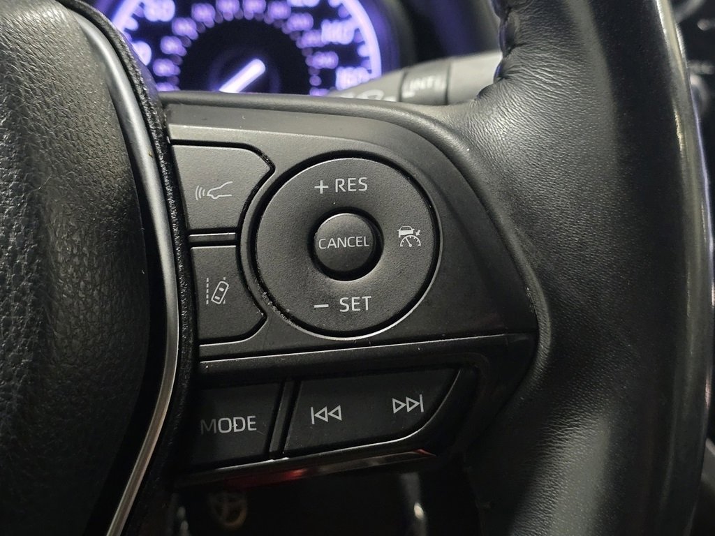 Used 2018 Toyota Camry SE image 28