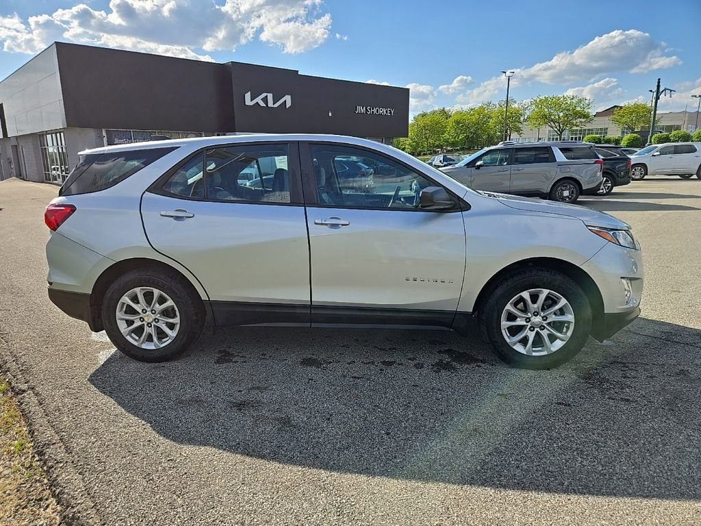 Used 2020 Chevrolet Equinox LS w/ LPO, Floor Liner Package AWD/4WD image 2