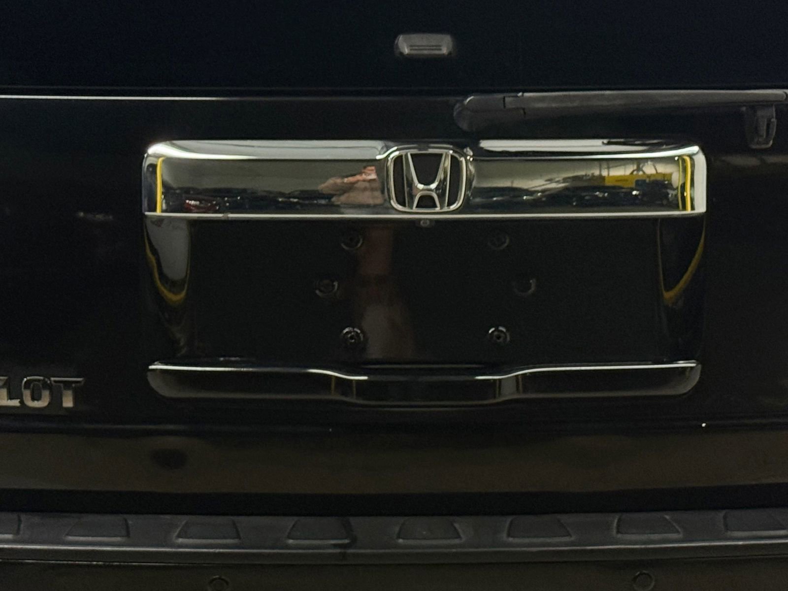 Used 2010 Honda Pilot Touring image 11