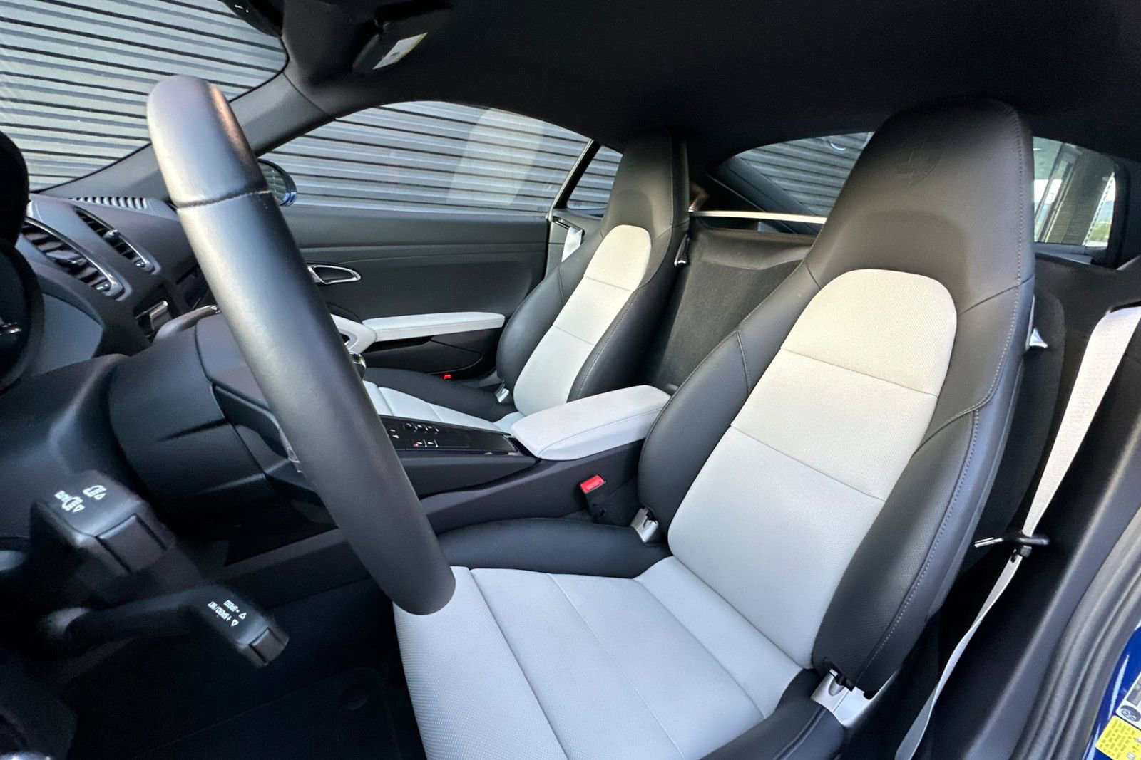 Used 2024 Porsche 718 Cayman S image 5