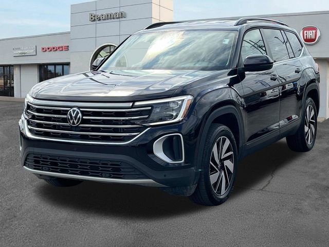 Used 2025 Volkswagen Atlas SE image 3