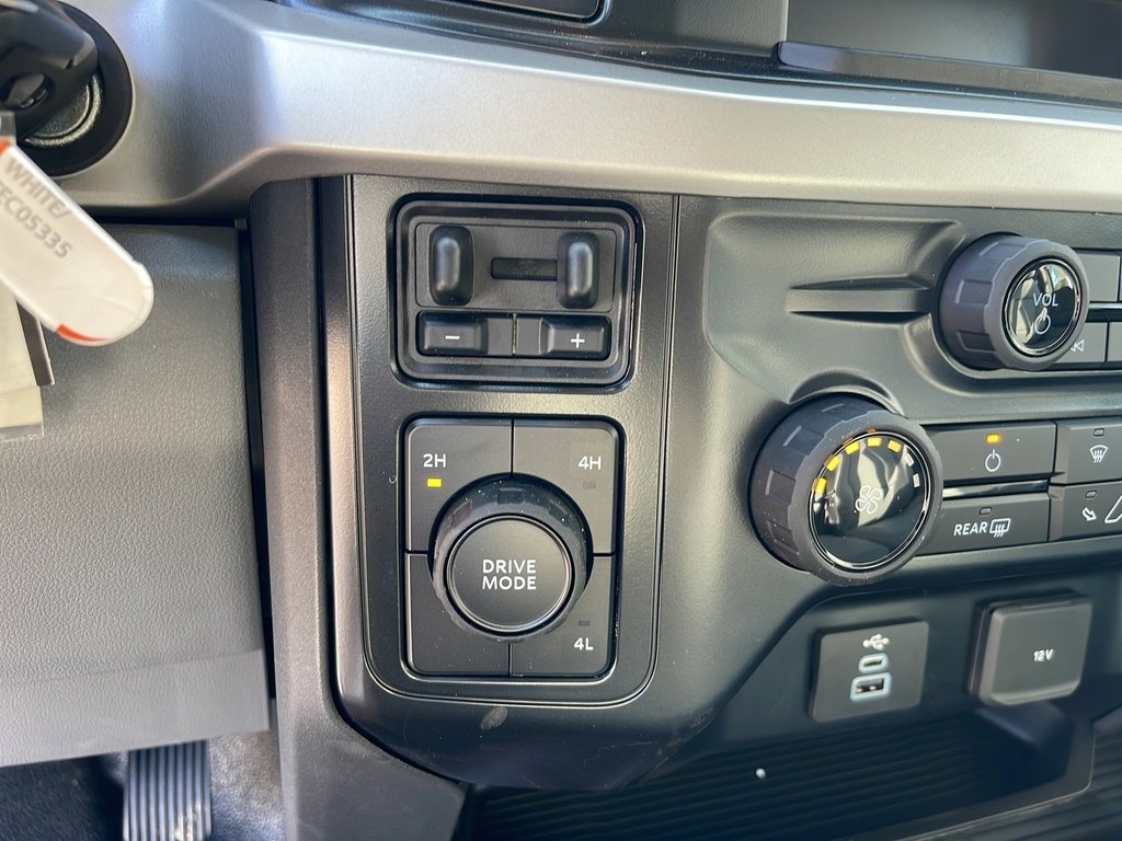 New 2026 Ford F550 4x4 Crew Cab image 24