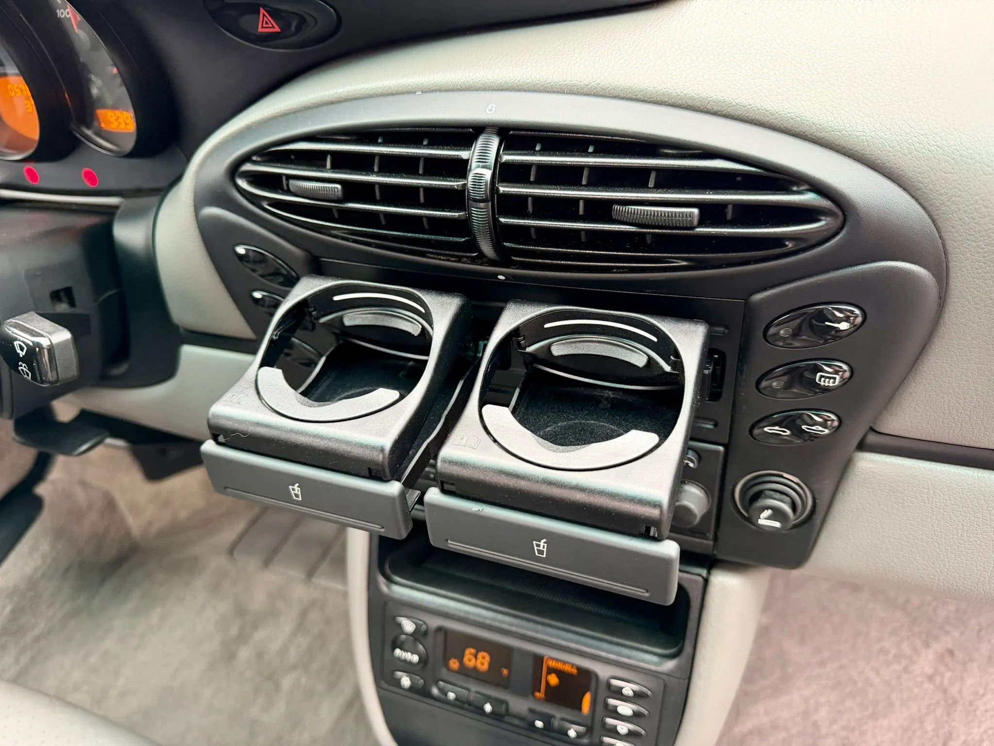 Used 2001 Porsche Boxster RWD image 41
