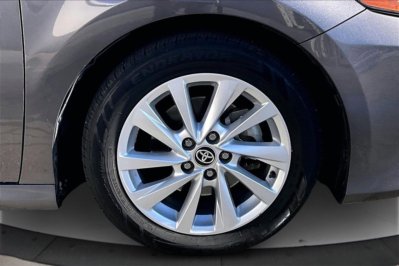 Used 2023 Toyota Camry LE image 30