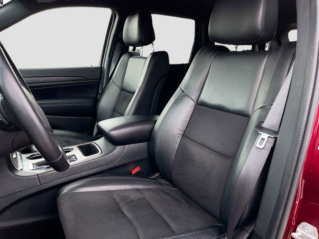 Used 2022 Jeep Grand Cherokee Laredo X image 22