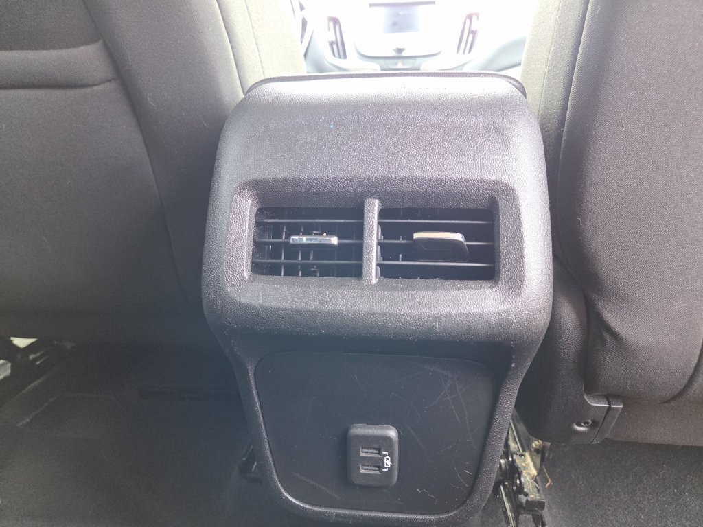 Used 2020 Chevrolet Equinox LT FWD image 26