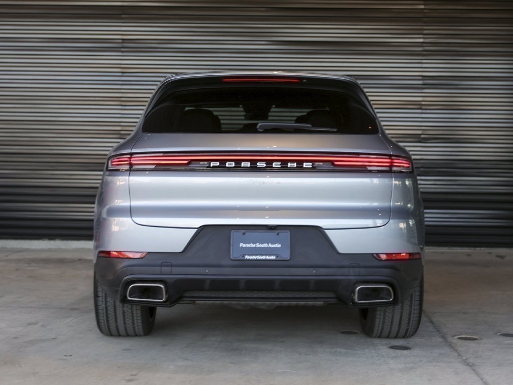 Certified 2026 Porsche Cayenne AWD/4WD image 6