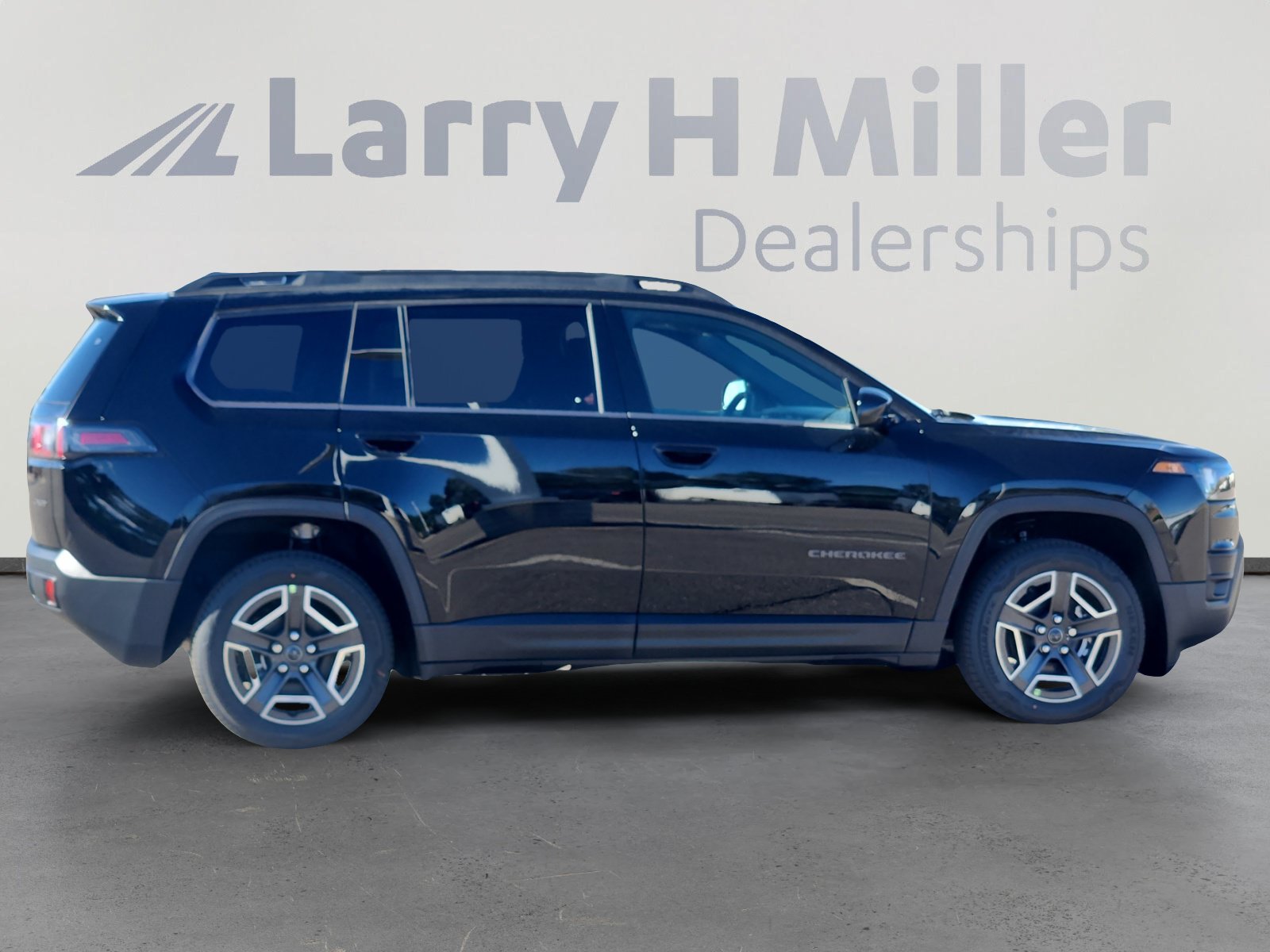 New 2026 Jeep Cherokee Laredo AWD/4WD image 7