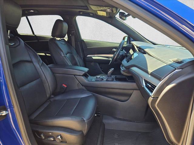 Used 2021 Cadillac XT4 Premium Luxury FWD image 21