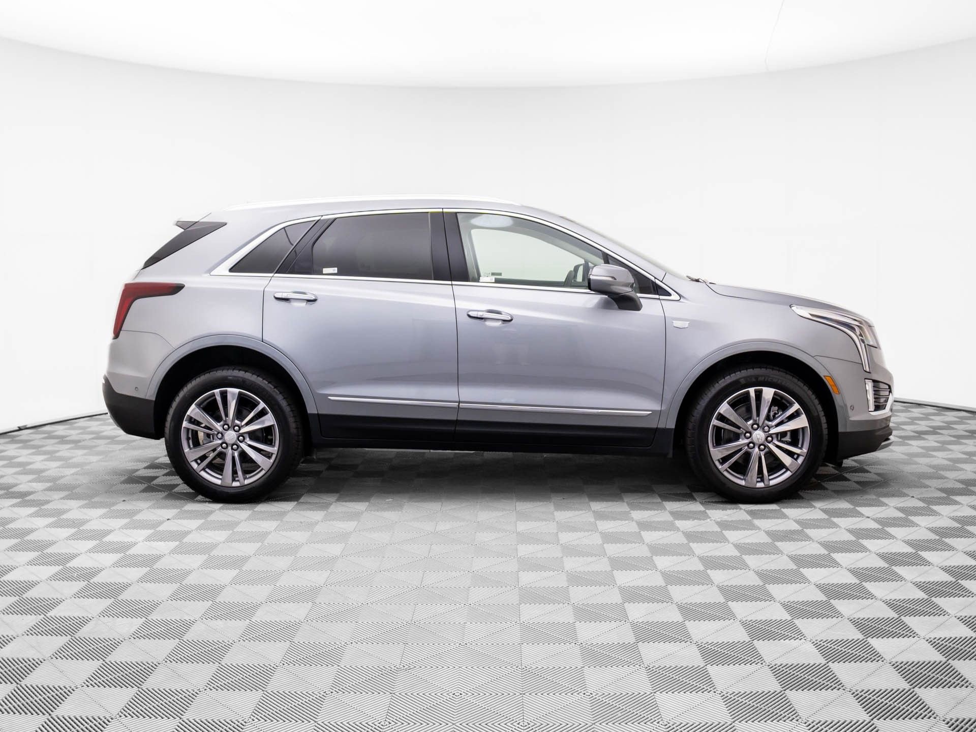 New 2026 Cadillac XT5 Premium Luxury w/ Driver Assist Package image 9
