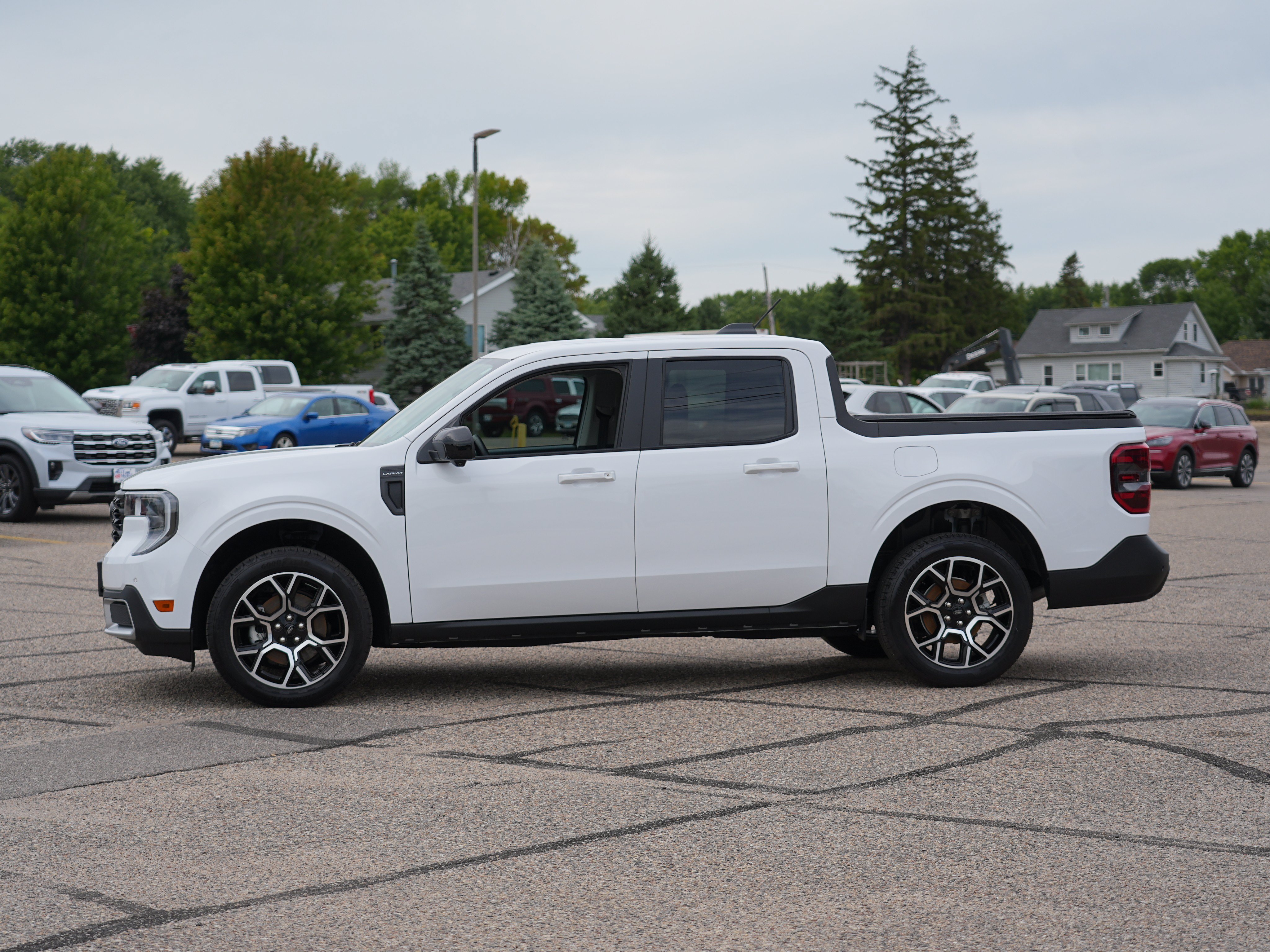 Used 2026 Ford Maverick Lariat w/ 4K Tow Package AWD/4WD image 7