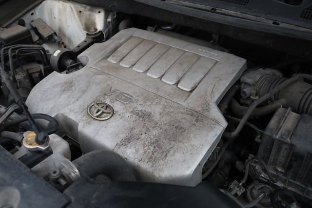 Used 2013 Toyota Highlander Limited image 9