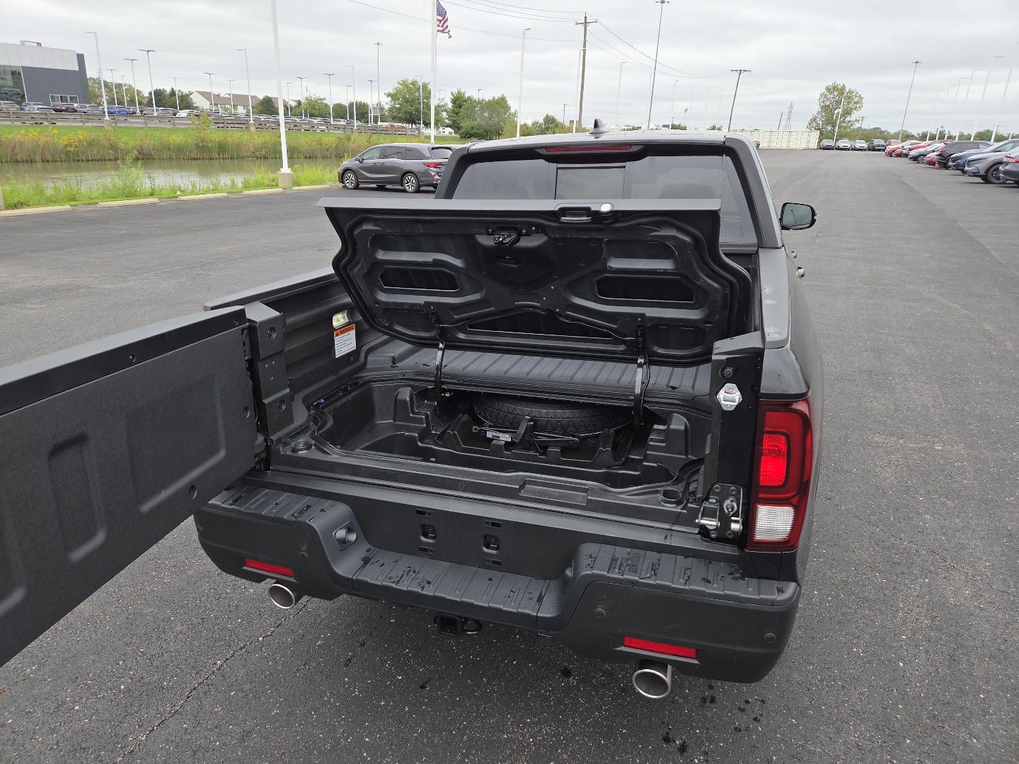 New 2026 Honda Ridgeline Black Edition image 19