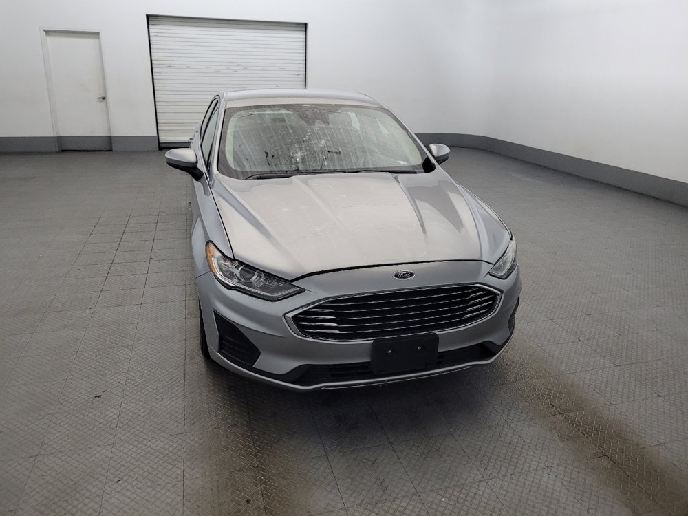 Used 2020 Ford Fusion SE FWD image 14