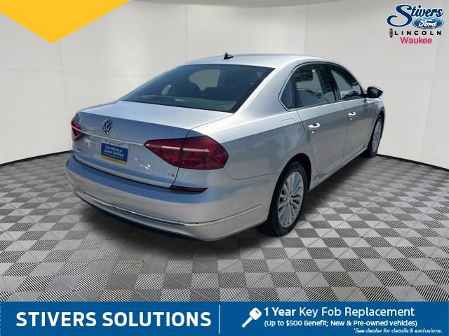 Used 2016 Volkswagen Passat 1.8T SE FWD image 7