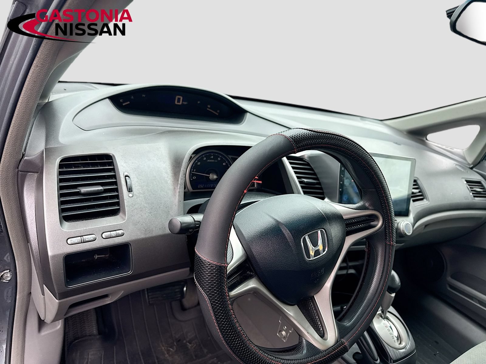 Used 2010 Honda Civic DX-VP image 11
