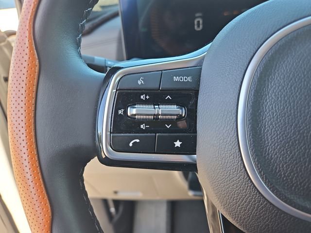 Certified 2025 Kia Carnival EX FWD image 21