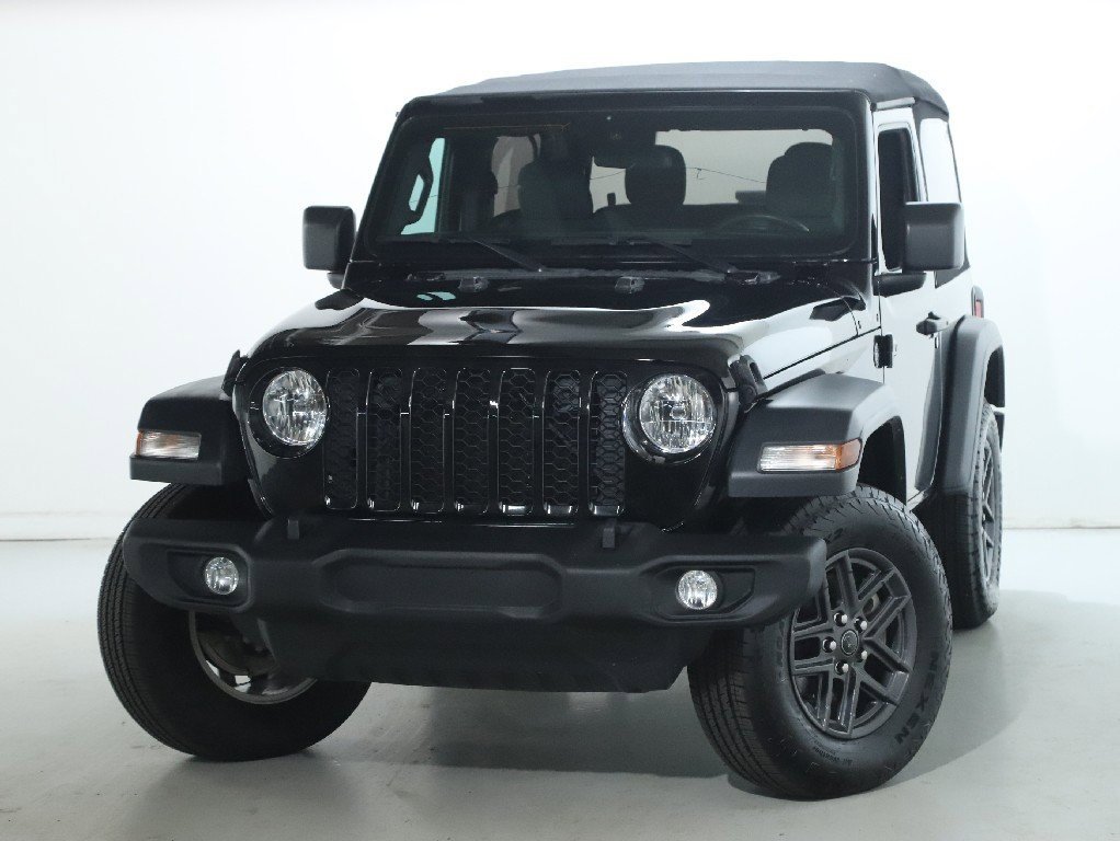 Used 2024 Jeep Wrangler Sport S image 3