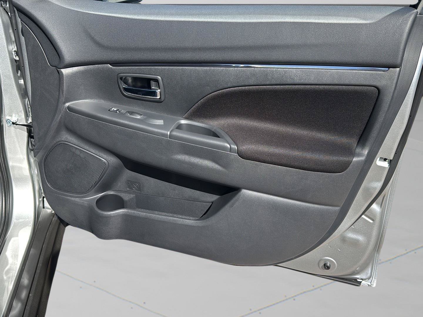 New 2027 Mitsubishi Outlander Sport FWD image 28