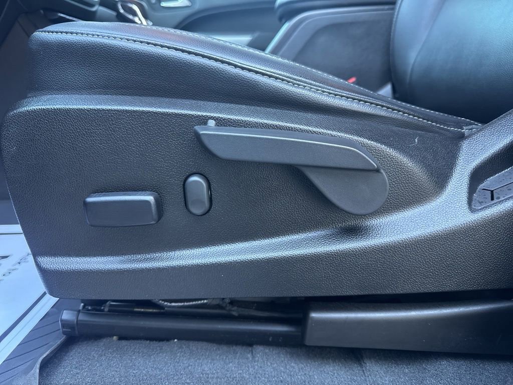 Used 2022 Chevrolet Colorado ZR2 w/ ZR2 Midnight Special Edition image 24