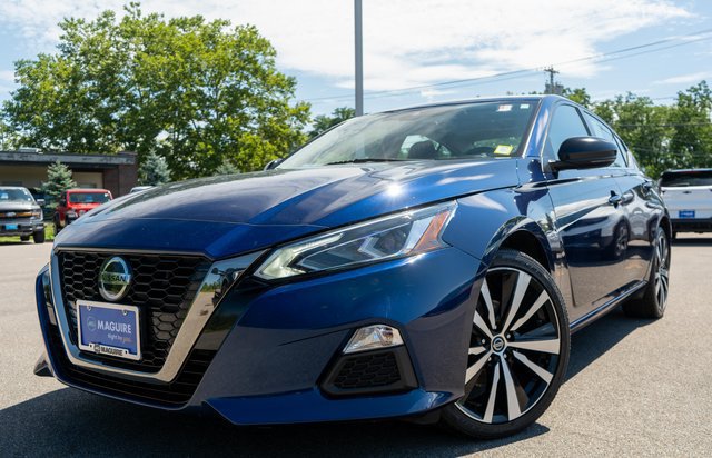 Used 2021 Nissan Altima 2.5 SR w/ SR Premium Package