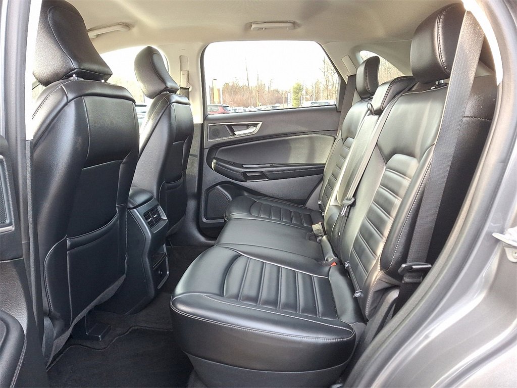 Used 2024 Ford Edge SEL image 10