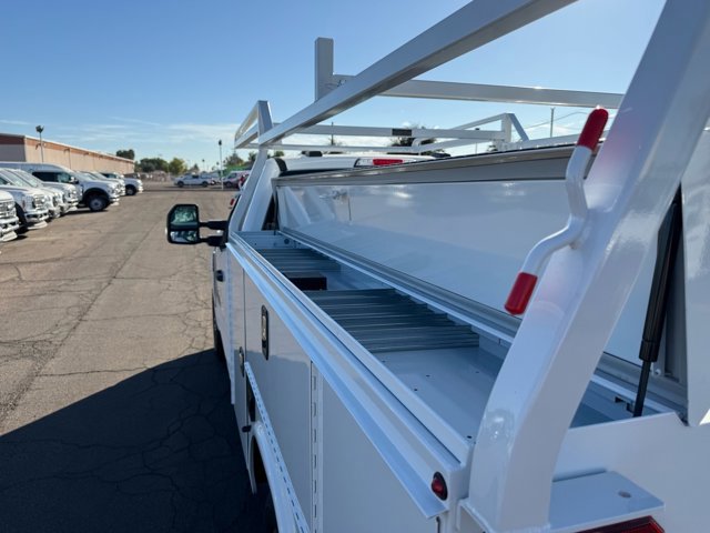 New 2026 Ford F250 XL w/ XL Chrome Package image 16