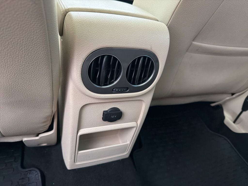 Used 2016 Volkswagen Tiguan SE image 21