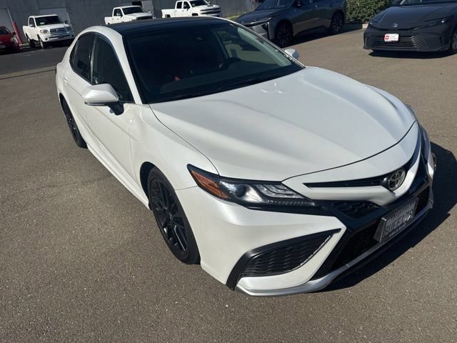 Used 2021 Toyota Camry XSE FWD image 4