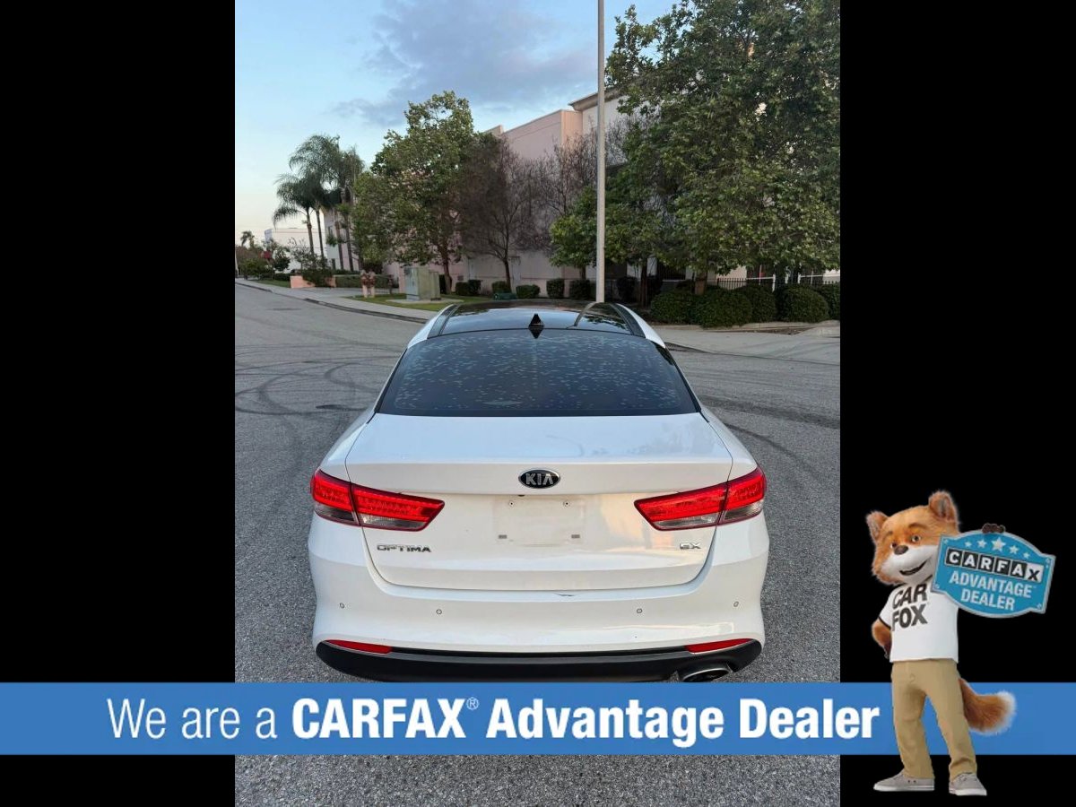 Used 2018 Kia Optima EX w/ Premium Package image 6