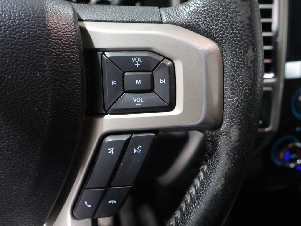 Used 2016 Ford F150 Lariat AWD/4WD image 32