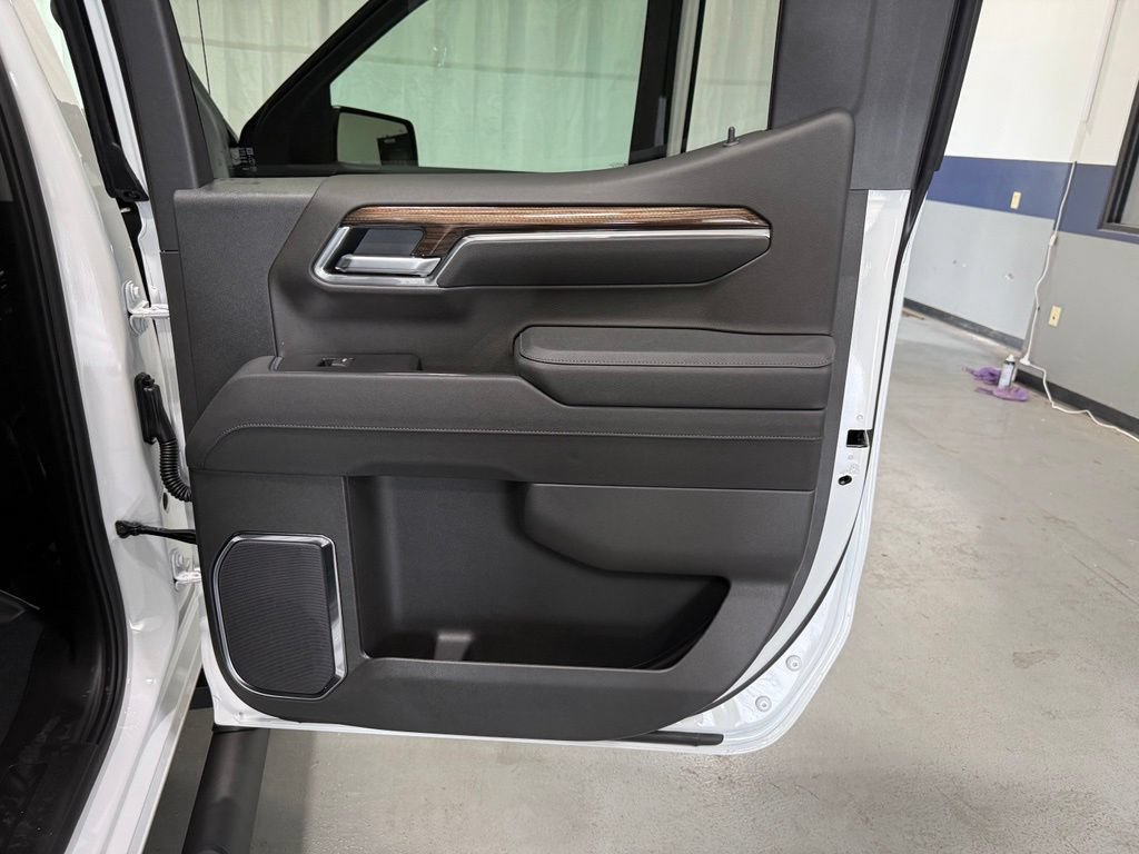 New 2026 Chevrolet Silverado 1500 RST w/ Z71 Off-Road Package AWD/4WD image 20