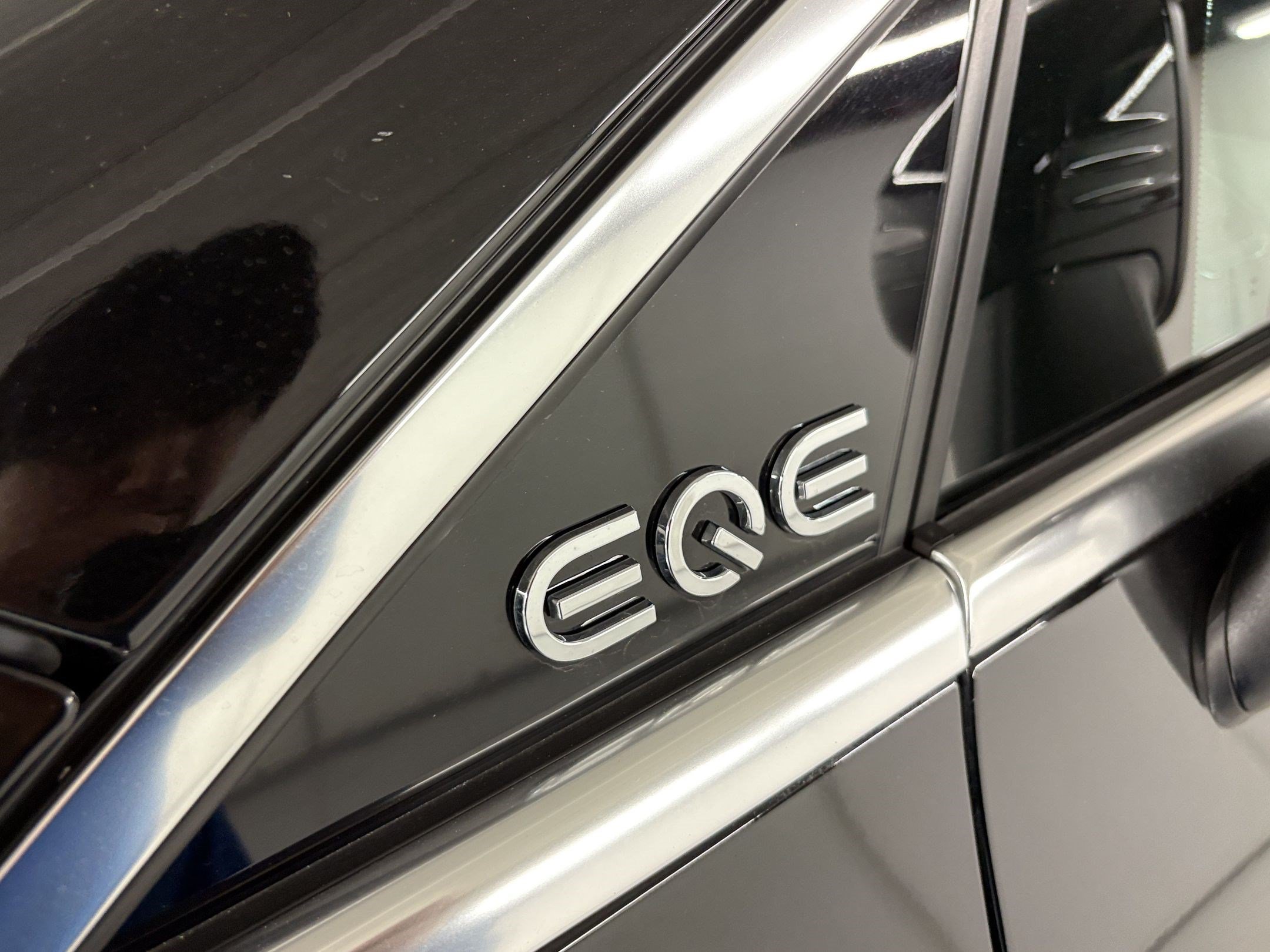 Certified 2023 Mercedes-Benz EQE 350+ 4MATIC SUV image 32