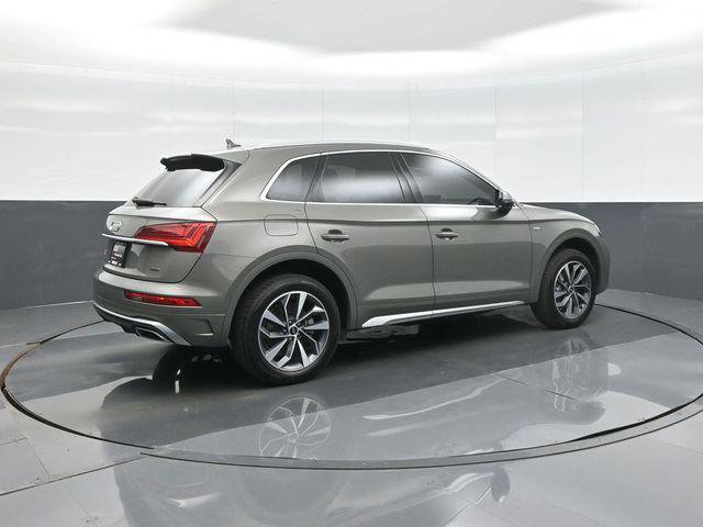 Used 2023 Audi Q5 2.0T Premium Plus w/ Premium Plus Package AWD/4WD image 7