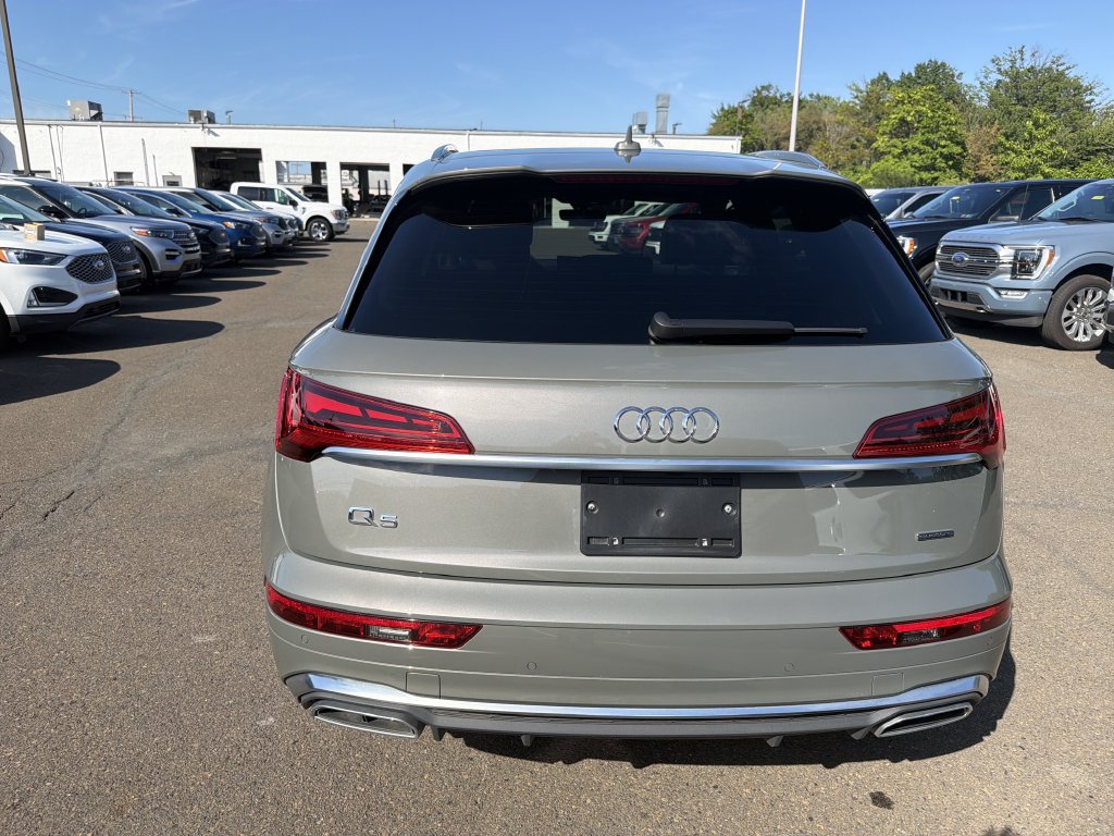Used 2023 Audi Q5 2.0T Premium Plus w/ Premium Plus Package AWD/4WD image 4