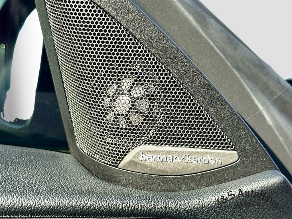 Used 2022 BMW M4 Competition w/ Executive Package RWD image 23