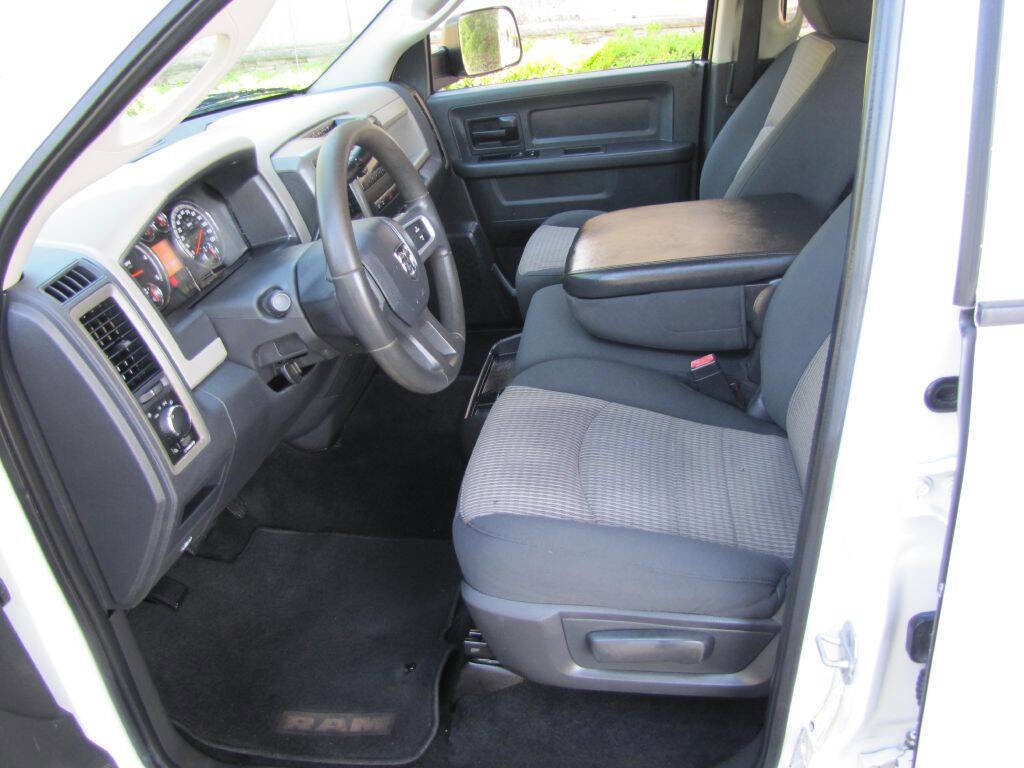 Used 2011 RAM 3500 ST w/ ST Popular Equipment Group RWD image 11