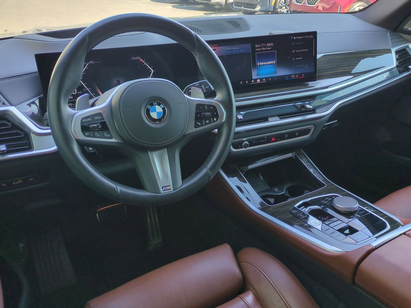 Used 2025 BMW X5 xDrive40i w/ M Sport Package image 29