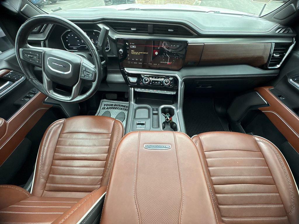 Used 2024 GMC Sierra 3500 Denali Ultimate image 13