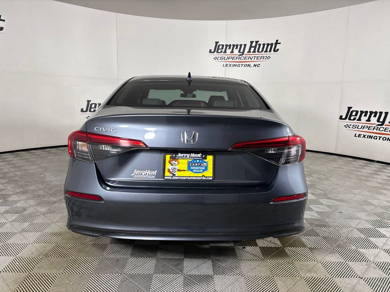 Used 2023 Honda Civic LX image 7