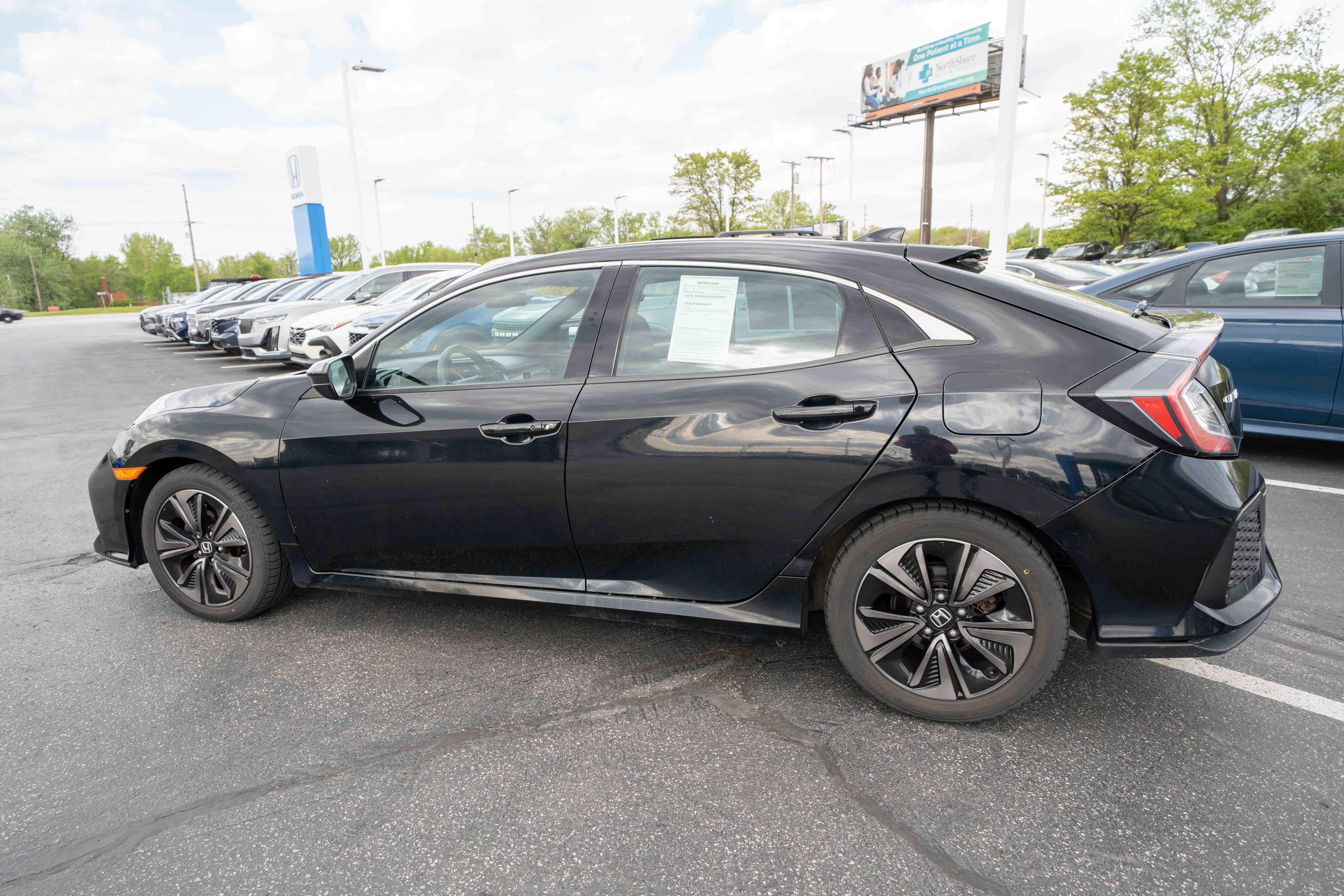 Used 2017 Honda Civic EX image 4